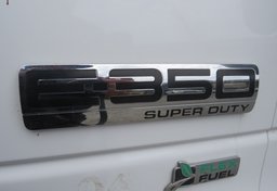 2015 Ford Econoline Commercial Cutaway - Image 23