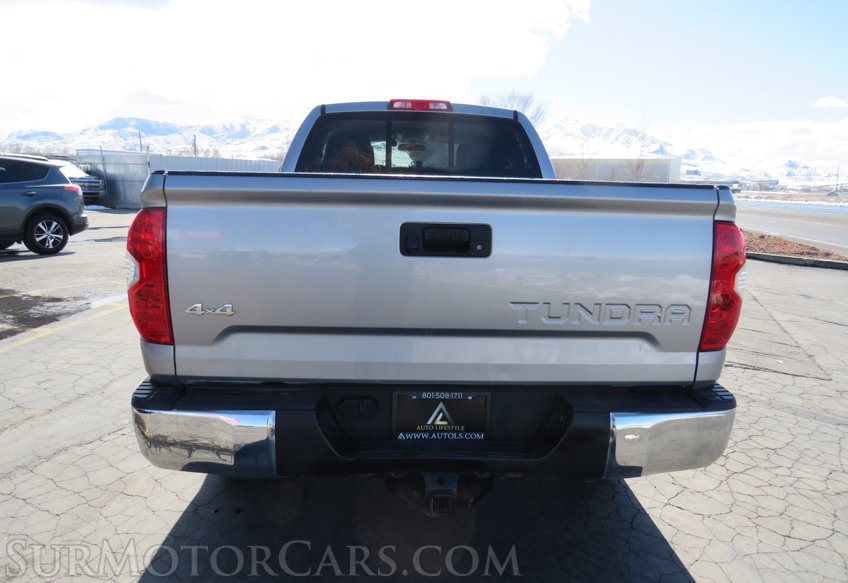 2017 Toyota Tundra 4WD - Image 11