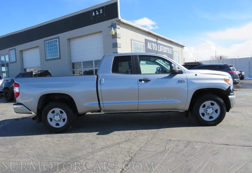 2017 Toyota Tundra 4WD - Image 10