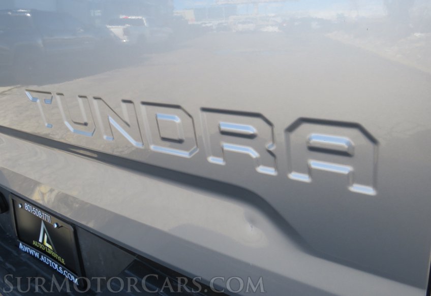 2017 Toyota Tundra 4WD - Image 24