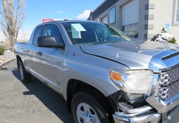2017 Toyota Tundra 4WD - Image 13