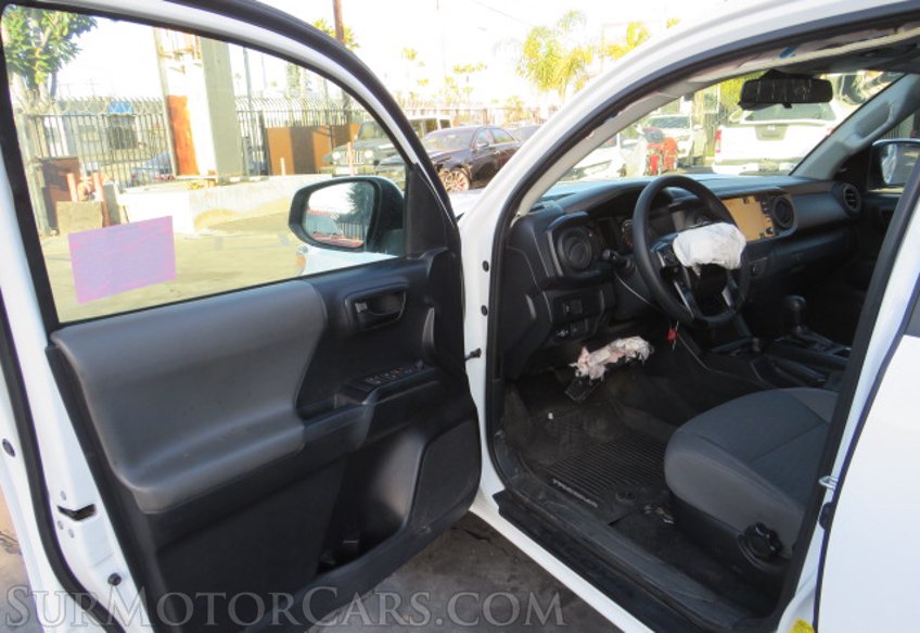 2021 Toyota Tacoma - Image 16