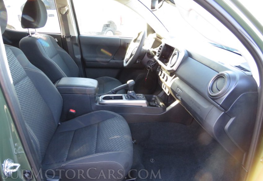 2021 Toyota Tacoma 4WD - Image 29