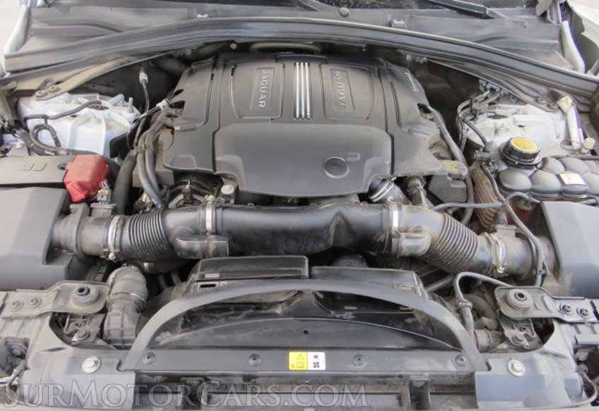 2017 Jaguar F-PACE - Image 52