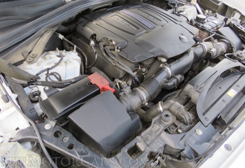 2017 Jaguar F-PACE - Image 51