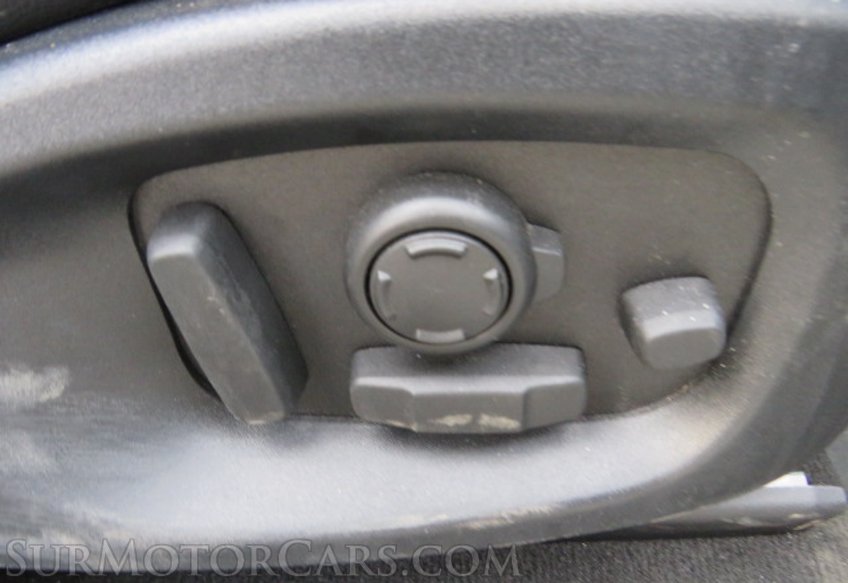 2017 Jaguar F-PACE - Image 45