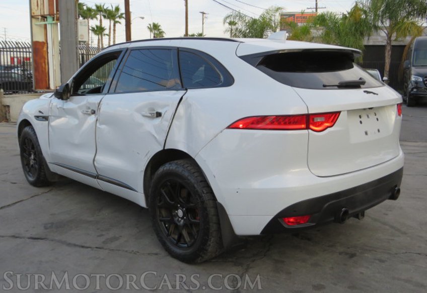 2017 Jaguar F-PACE - Image 10