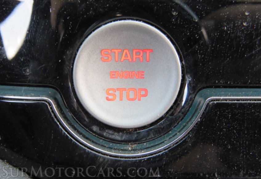 2017 Jaguar F-PACE - Image 38