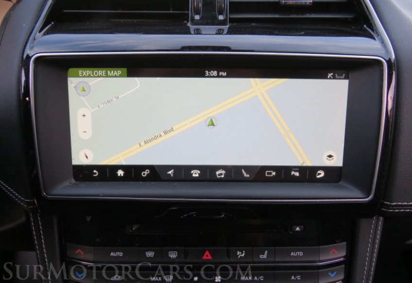 2017 Jaguar F-PACE - Image 34