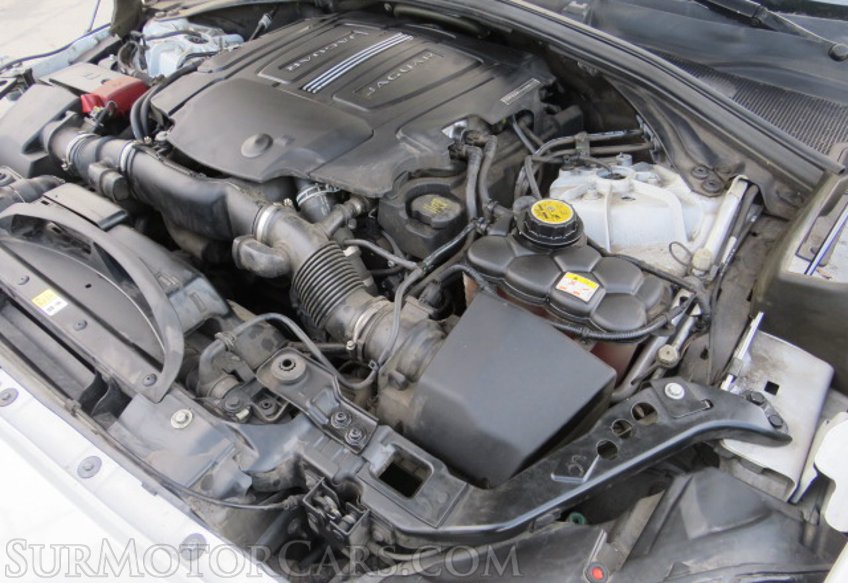 2017 Jaguar F-PACE - Image 53