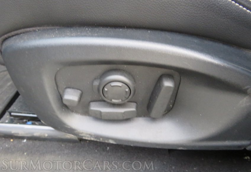 2017 Jaguar F-PACE - Image 46