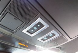 2017 Jaguar F-PACE - Image 48