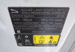 2017 Jaguar F-PACE - Image 55