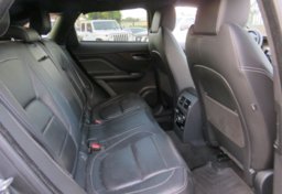 2017 Jaguar F-PACE - Image 28