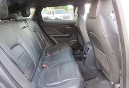 2017 Jaguar F-PACE - Image 31