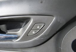 2018 Chevrolet Equinox - Image 38