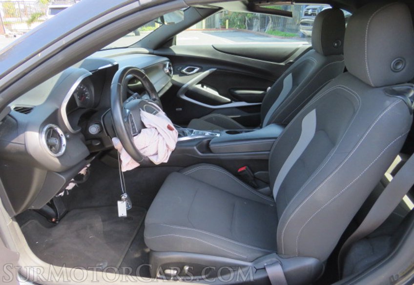 2016 Chevrolet Camaro - Image 28