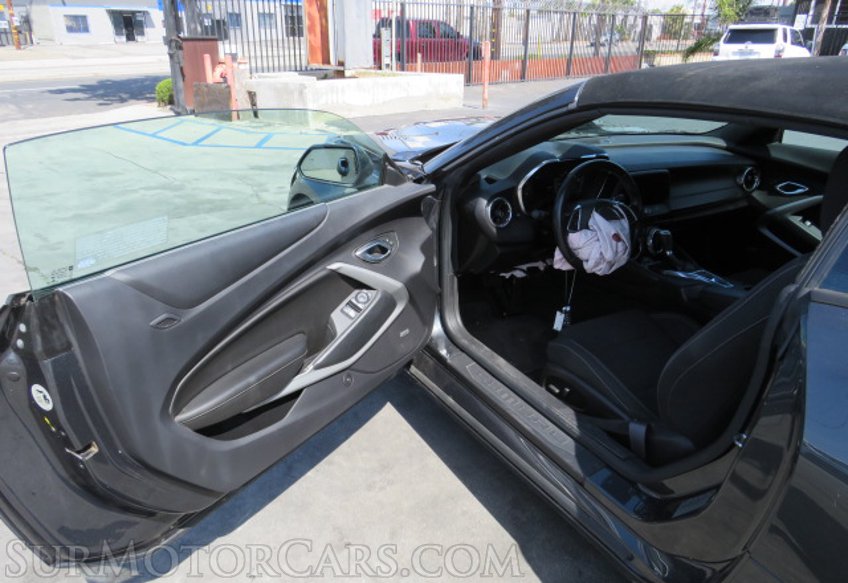 2016 Chevrolet Camaro - Image 24