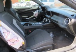 2016 Chevrolet Camaro - Image 29