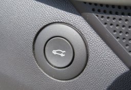 2016 Chevrolet Camaro - Image 39