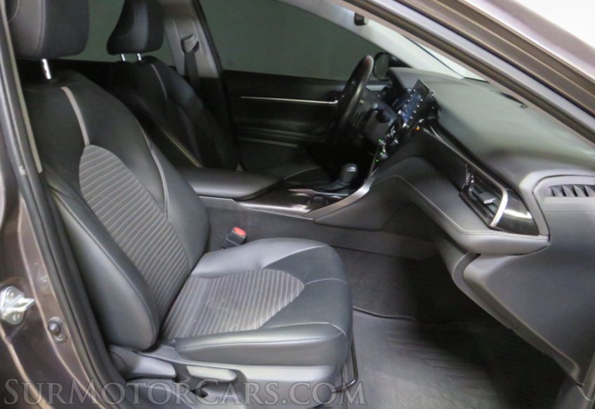 2022 Toyota Camry - Image 29