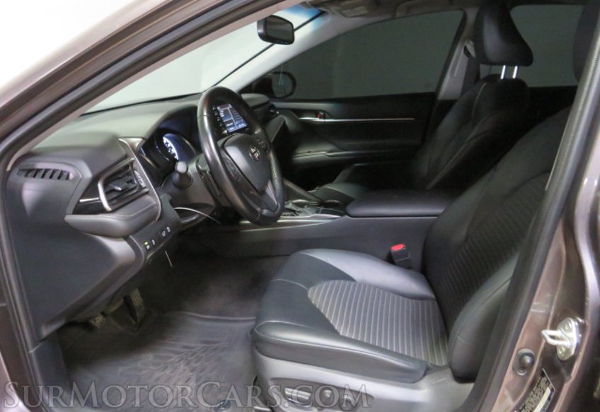 2022 Toyota Camry - Image 28