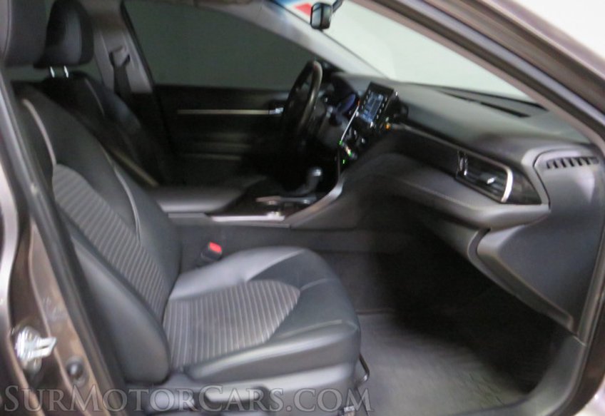 2022 Toyota Camry - Image 25