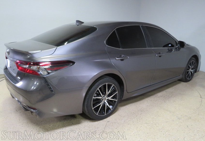 2022 Toyota Camry - Image 8