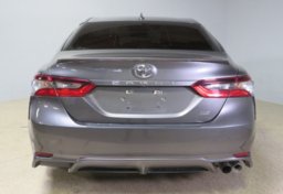 2022 Toyota Camry - Image 11
