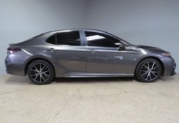 2022 Toyota Camry - Image 6