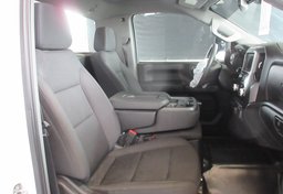 2024 GMC Sierra 2500HD - Image 34