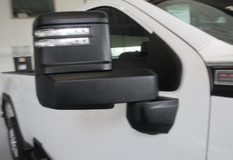 2024 GMC Sierra 2500HD - Image 14