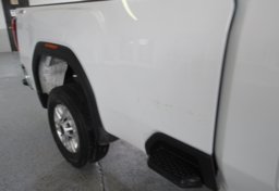 2024 GMC Sierra 2500HD - Image 18