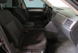 2018 Volkswagen Atlas - Image 30