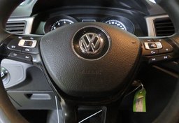 2018 Volkswagen Atlas - Image 35