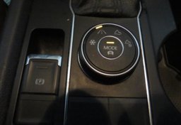 2018 Volkswagen Atlas - Image 46