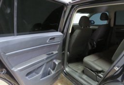 2018 Volkswagen Atlas - Image 23