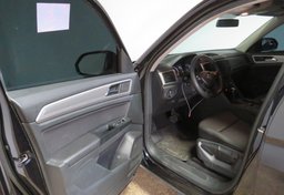 2018 Volkswagen Atlas - Image 21