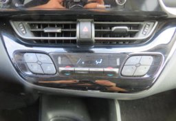 2021 Toyota C-HR - Image 40