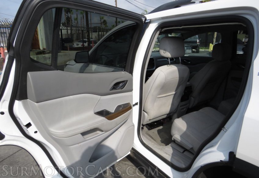 2019 GMC Acadia - Image 31