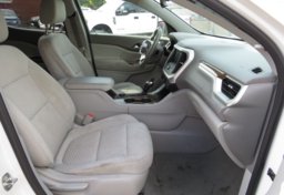 2019 GMC Acadia - Image 15