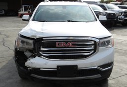 2019 GMC Acadia - Image 11
