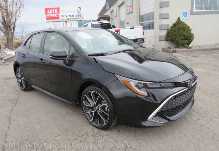 2022 Toyota Corolla Hatchback - Image 2