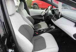 2022 Toyota Corolla Hatchback - Image 23