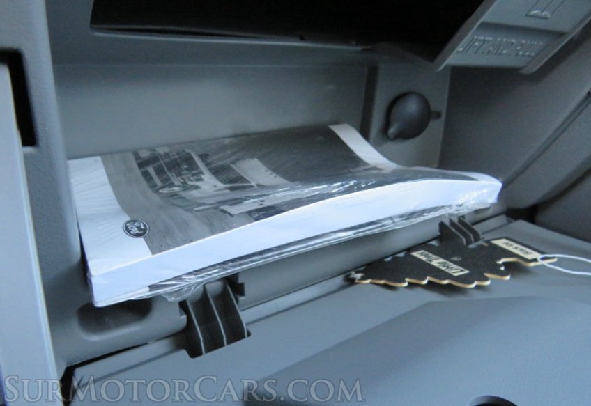 2022 Ford E-Series Cutaway - Image 35