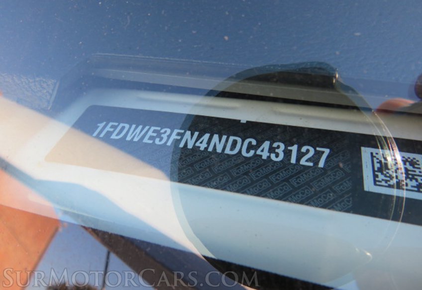 2022 Ford E-Series Cutaway - Image 46