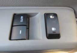 2022 Ford E-Series Cutaway - Image 41