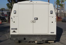 2022 Ford E-Series Cutaway - Image 12