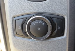 2022 Ford E-Series Cutaway - Image 36