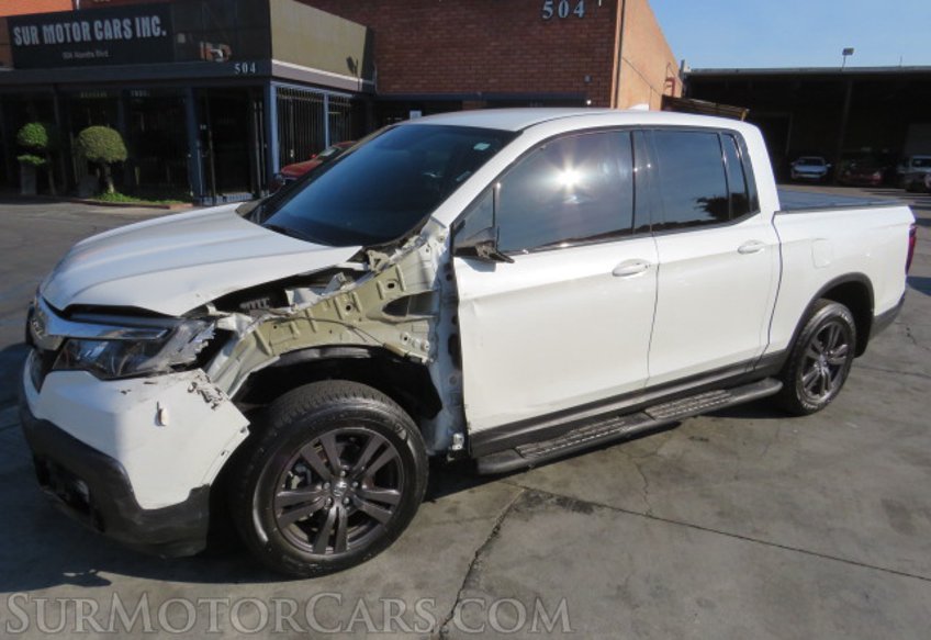 2020 Honda Ridgeline - Image 2